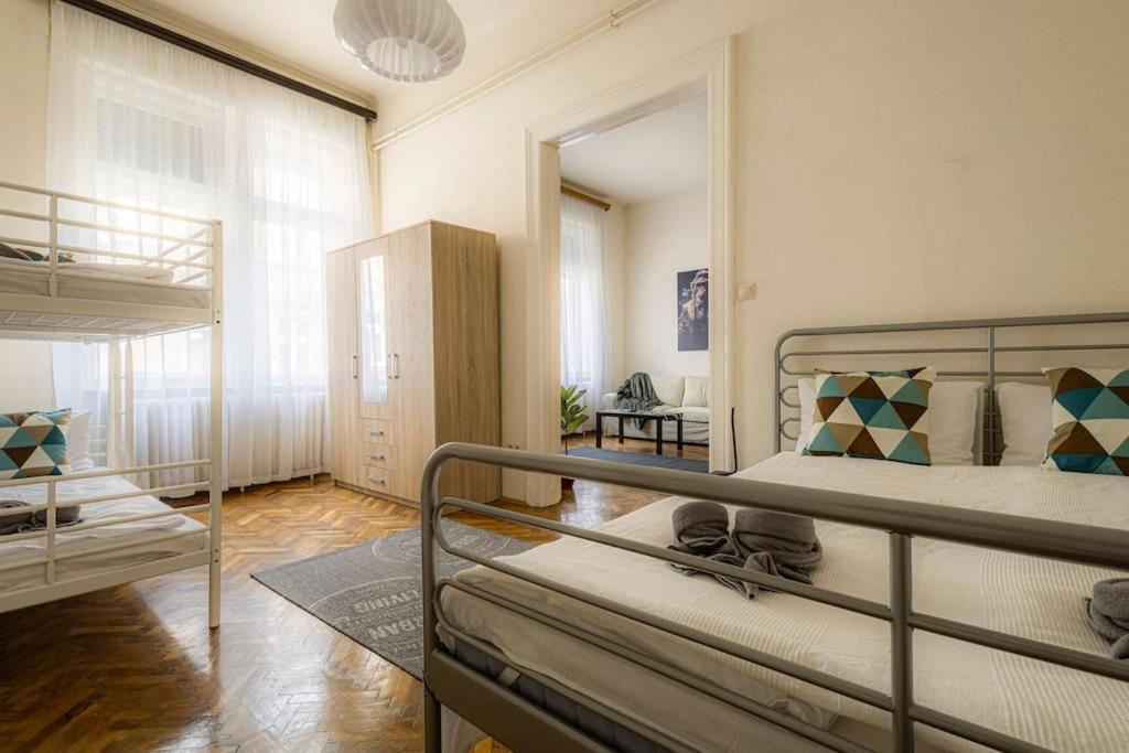 Gentleman Apartment Budapest Esterno foto